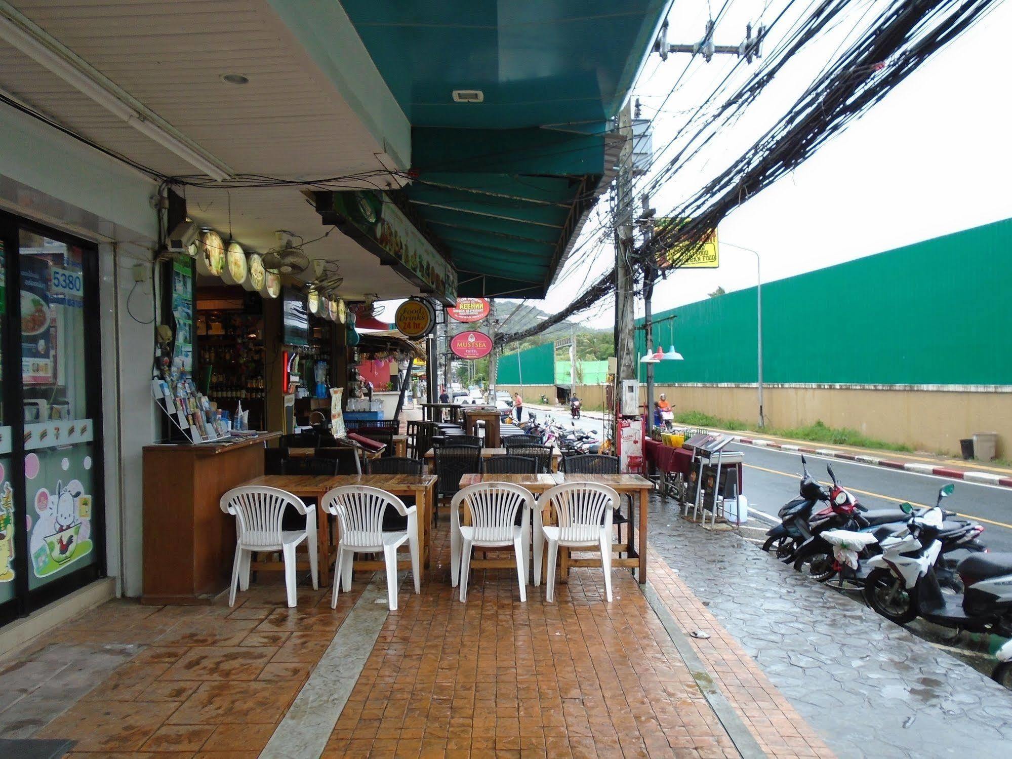 Kata Green Beach Hotel Buitenkant foto